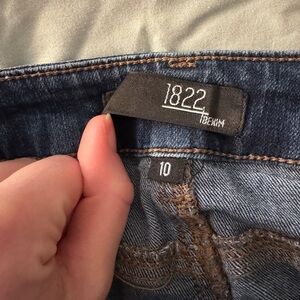 1822 Denim Dark Blue Jeans